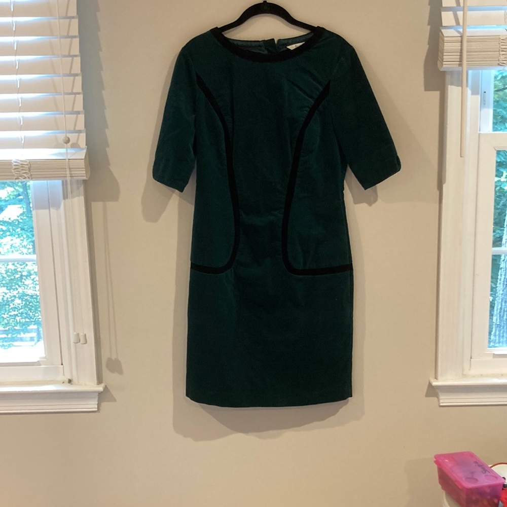 Tailored velvety/corduroy? green boden dress